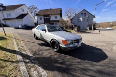 Mercedes-Benz 500 SEC von 1982 – Frontansicht | Mercedes-Benz 500 SEC – Frontansicht mit Charme der 80er