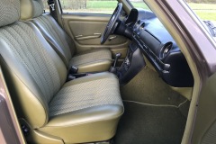 Mercedes-Benz W123 Beifahrersitz | Sitz und Innenraumdetails eines Mercedes-Benz W123