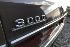 Mercedes-Benz 300D Kofferraumemblem | Schriftzug eines Mercedes-Benz 300D